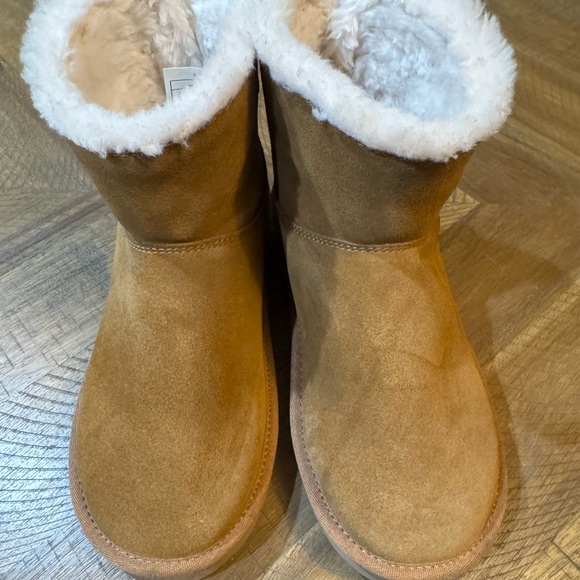 Koolaburra by UGG, Nalie Mini Chestnut Fur Lined Button Boots Women’s size 5 - Picture 12 of 16